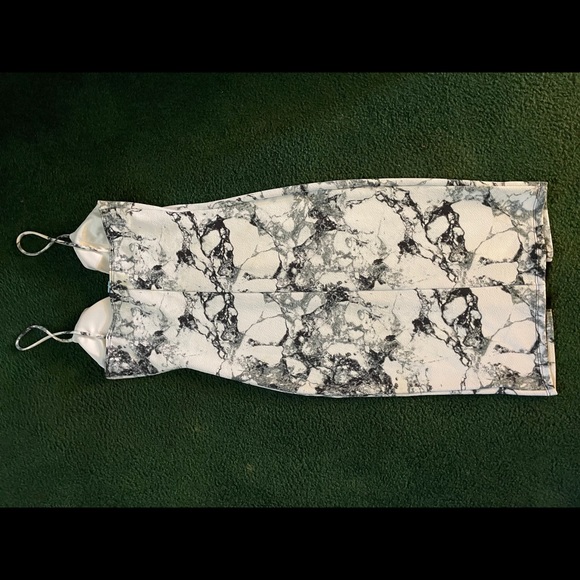 Black and white marble dress - Picture 2 of 2